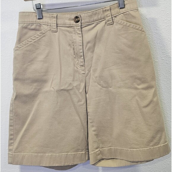 LL Bean Womens Shorts Size 8 Reg Classic Fit Khaki Tan Outdoors Hiking Stretch - Picture 1 of 11